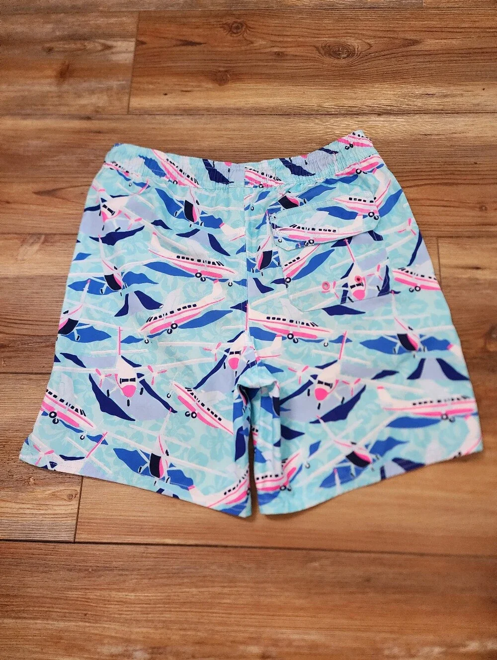 Vineyard Vines excellent used